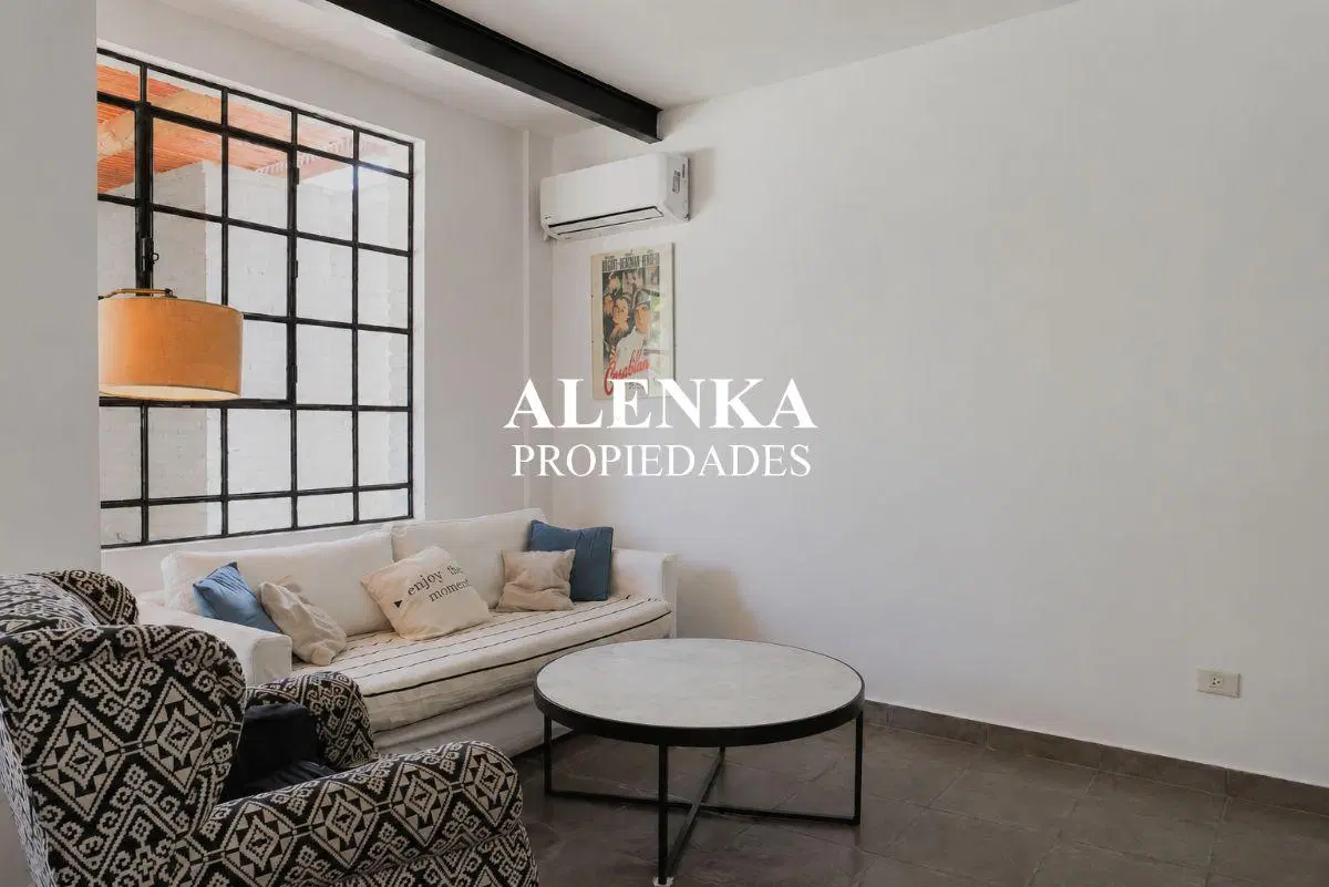 Venta / Alquiler | Excelente casa desarrollada en una planta | Los Lagartos CC 4