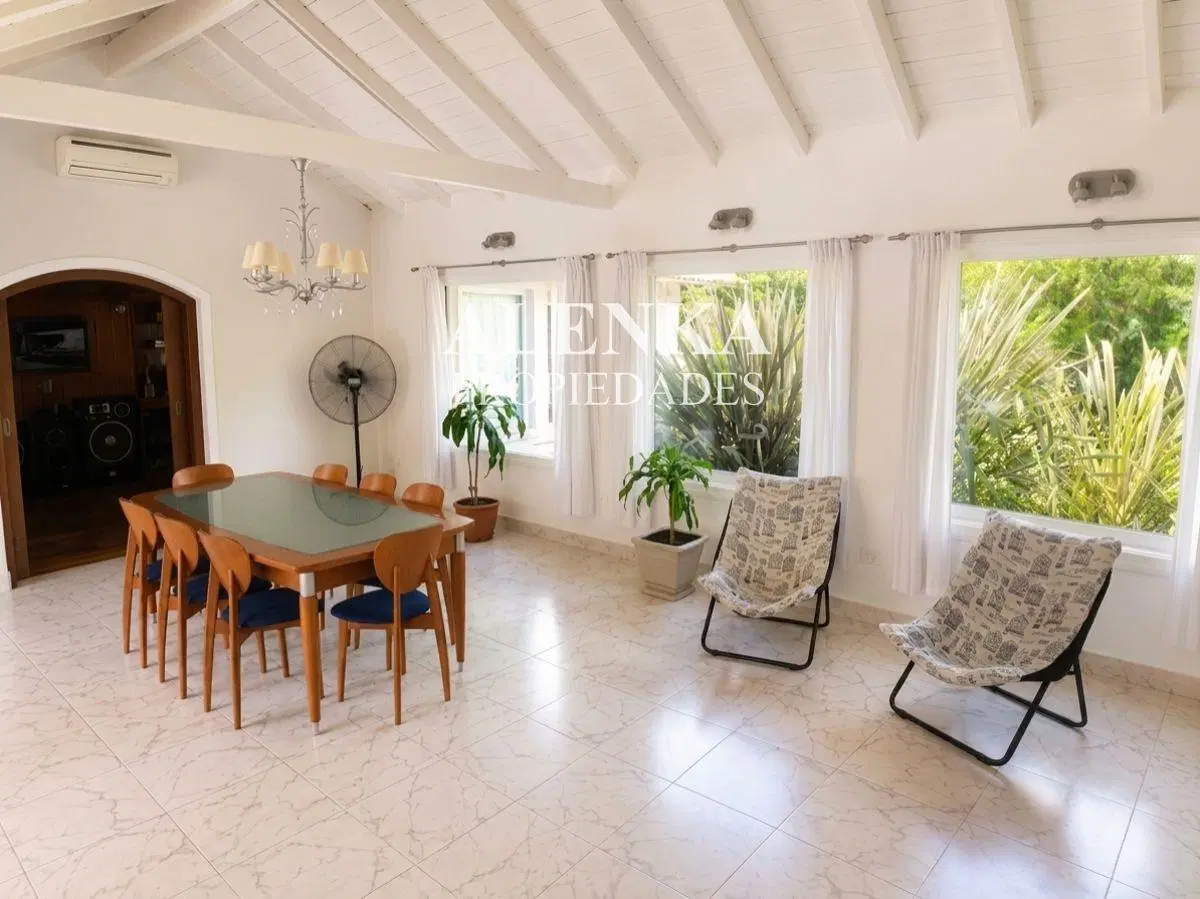 Venta | 6 ambs desarrollados en una planta sobre tres lotes de 1598 m² totales | Los Lagartos C.C 5