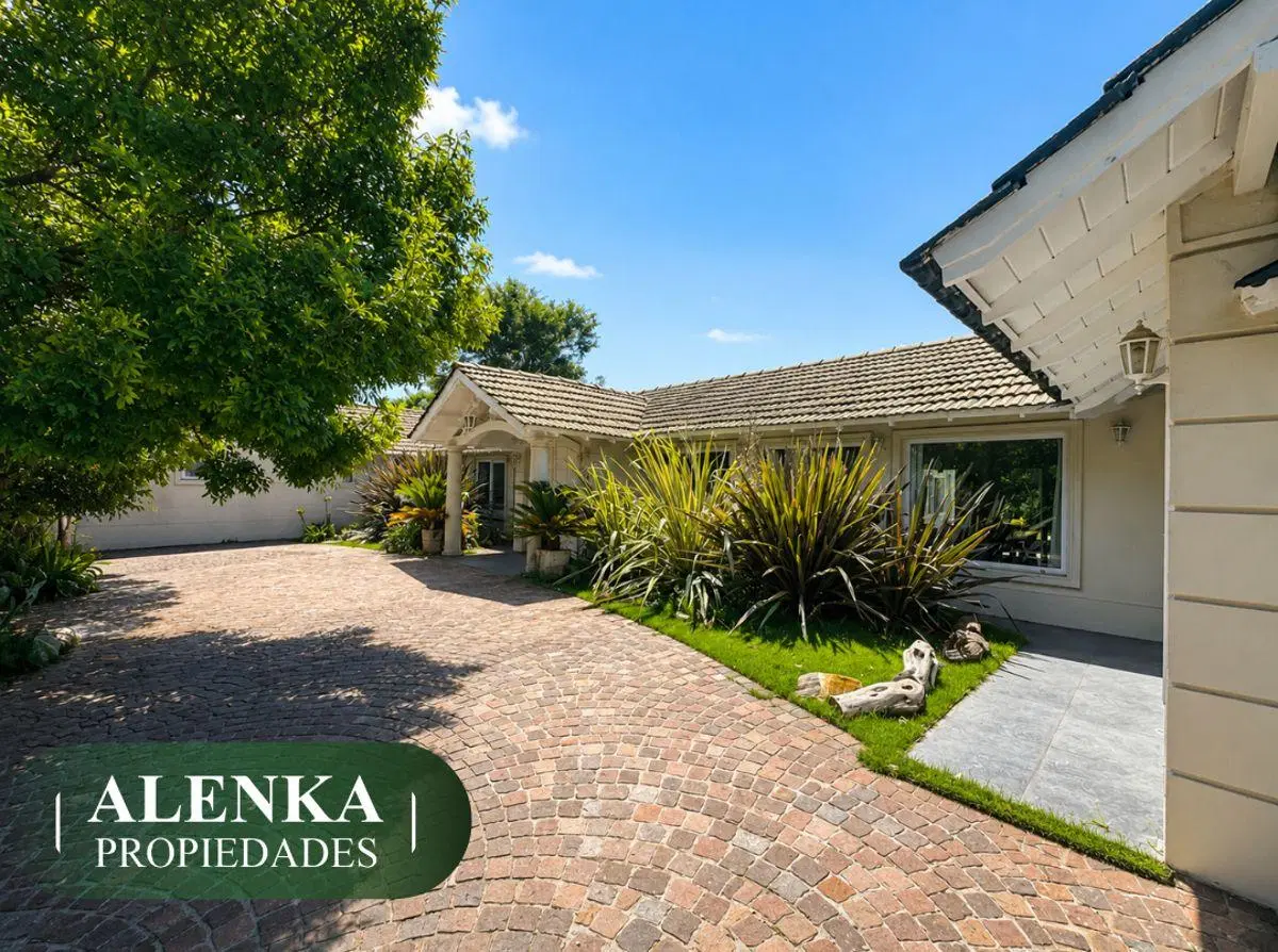 Venta | 6 ambs desarrollados en una planta sobre tres lotes de 1598 m² totales | Los Lagartos C.C 3