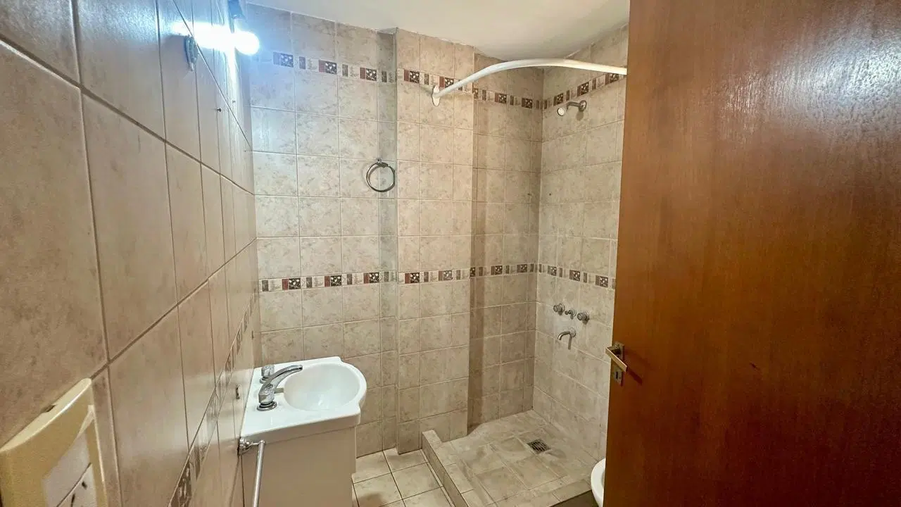 ALQUILER DEPARTAMENTO MORENO 4