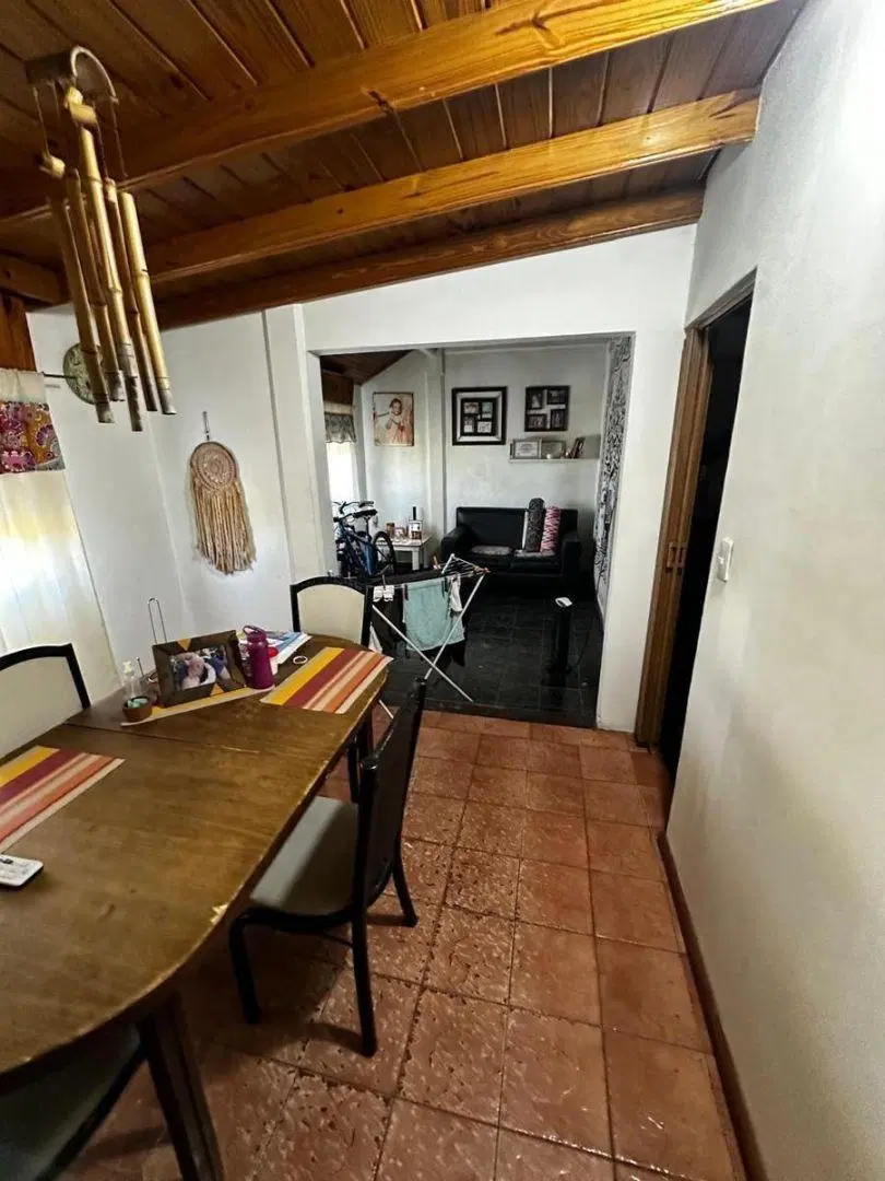 Venta Casa con Galpón 4