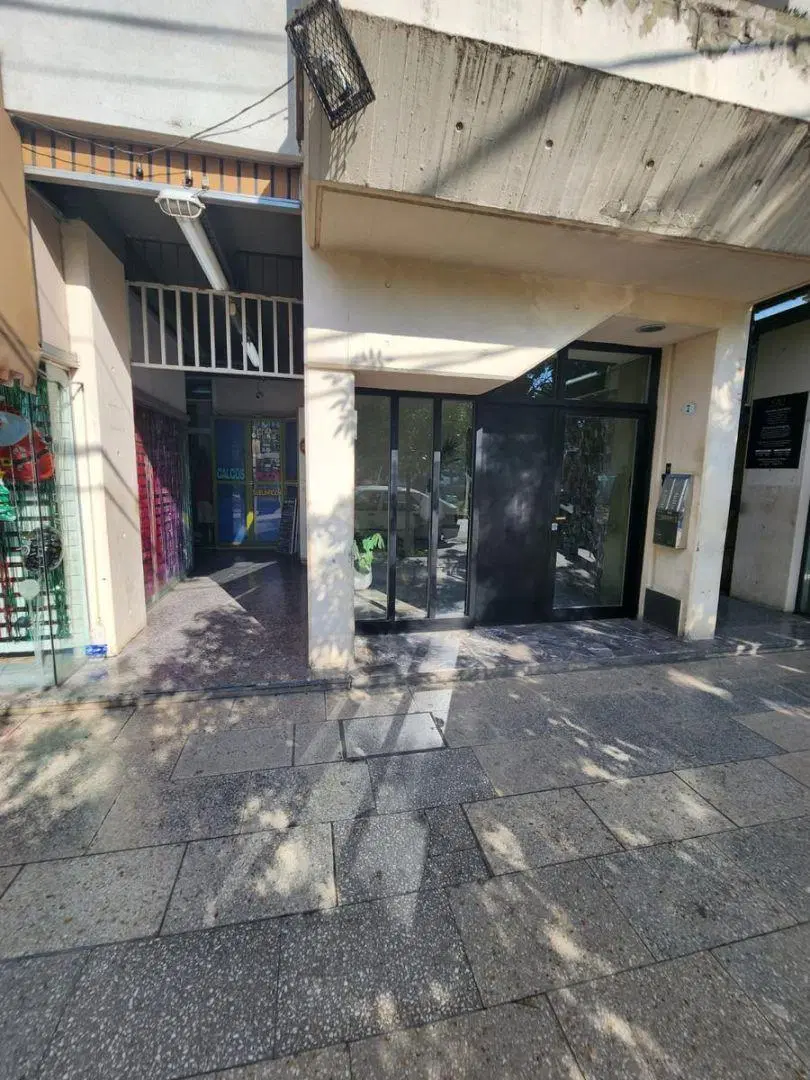 Venta Local General Rodriguez 5