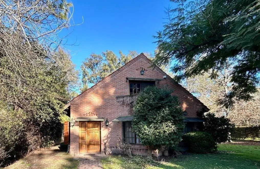Venta Casa Club de Campo Cardenal del Monte General Rodríguez 1