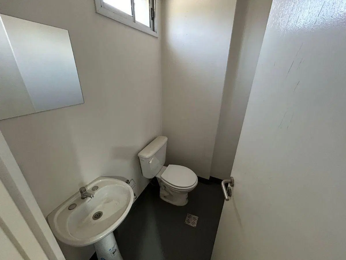 Local comercial de 215 m² en alquiler en General Rodríguez 2