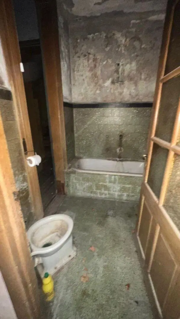 Casa a reciclar en excelente ubicación céntrica. 5
