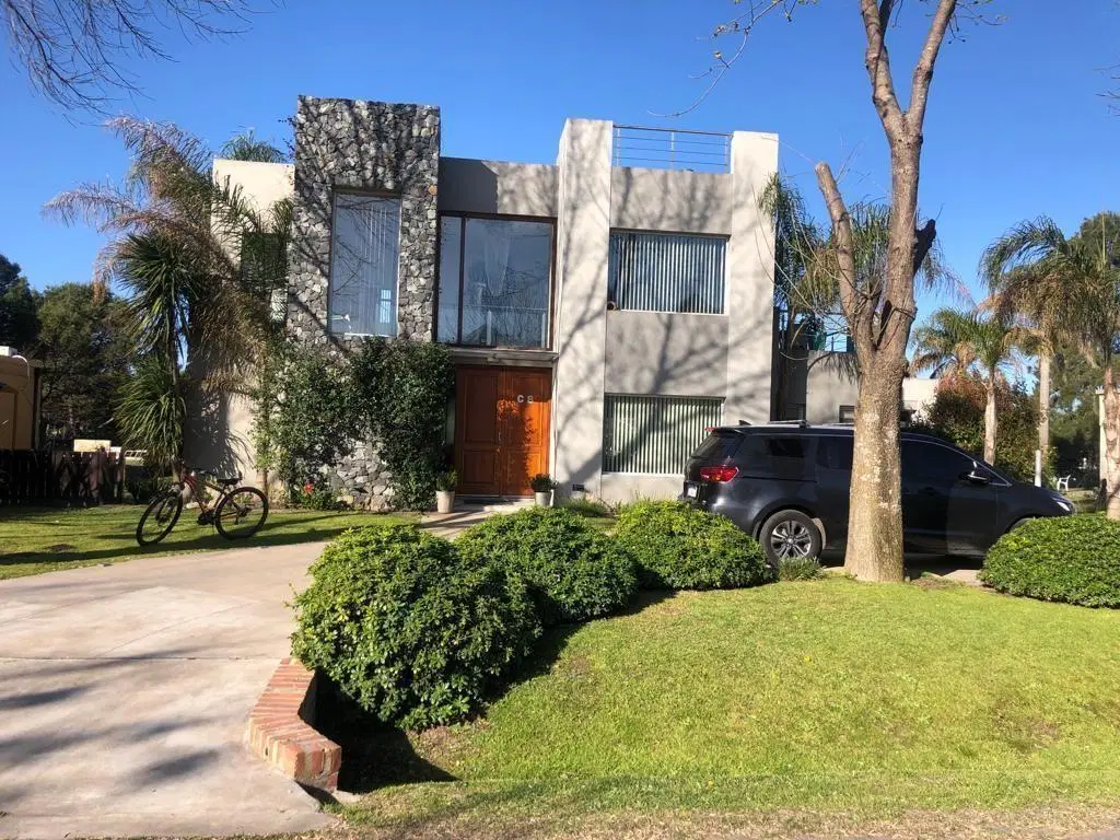 Venta - Alquiler Casa Club de Campo El Nacional General Rodriguez 4