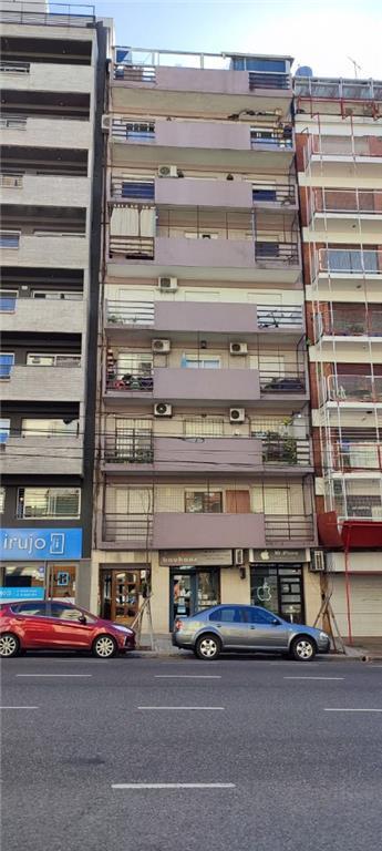 4 Amb Al Fte C/balcón y 2 Baños. (Sup. Cub 64 m², Patio Cub 5 m², Balcón 9 m², Sup, Total 78 M²). m 2