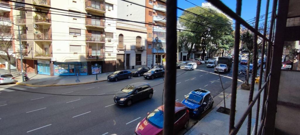 4 Amb Al Fte C/balcón y 2 Baños. (Sup. Cub 64 m², Patio Cub 5 m², Balcón 9 m², Sup, Total 78 M²). m 4