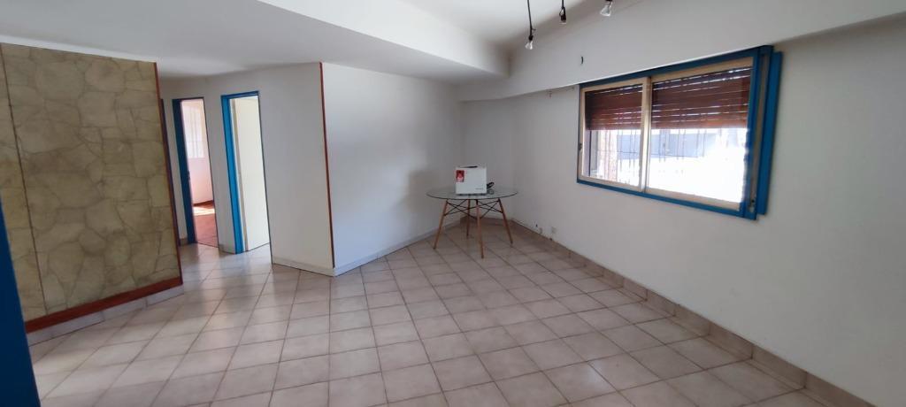 Tipo Casa Al Frente. Expensas $60.000 -. Patio 6 X 3. Baulera Individual "Muy Luminoso, Todos Los Am 5