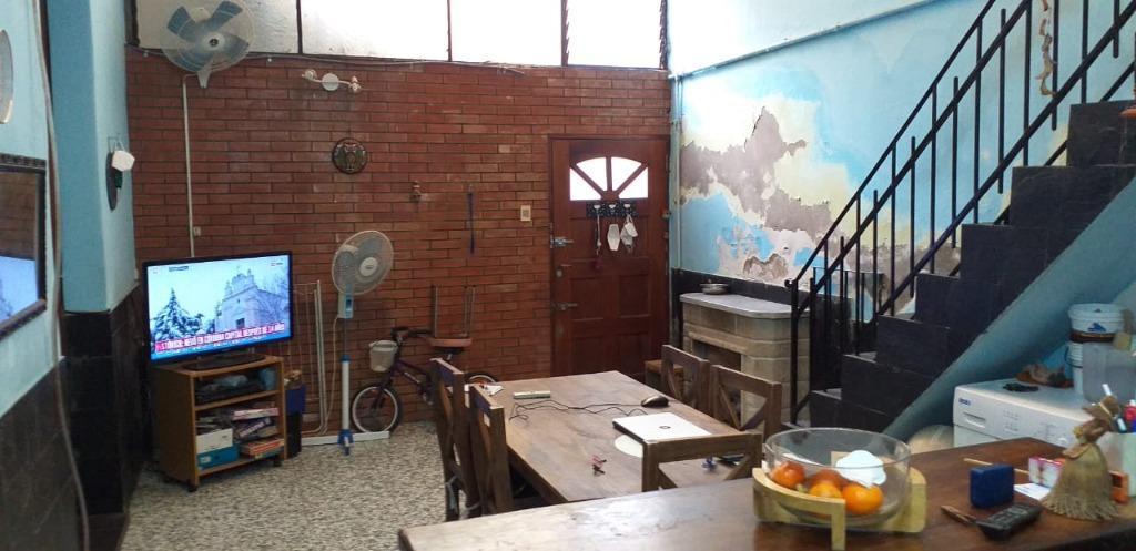 PH CON PATIO CUB. Y TERRAZA DE 9X5, M/BUENO, SIN EXPENSAS