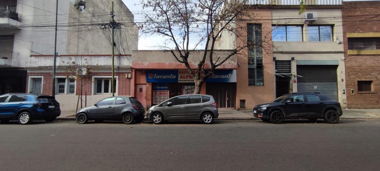 Foto de LOCAL DE 35 M2 A LA CALLE. ( A 1 C/ AV. WARNES, Y 1 C/ AV. DR. HONORIO PUEYRREDÓN Y EN ZONA DE LOC, imagen 4