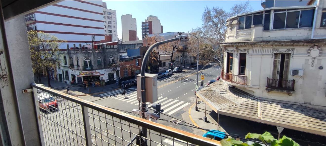 Foto de 2 AMB GRANDES AL FRENTE, "SIN EXPENSAS" , 50 M2 SUP. ""TODO LUZ Y, imagen 1