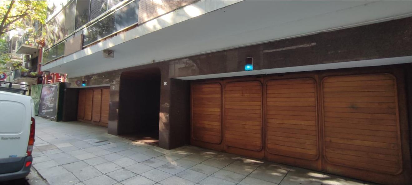 Foto de 4 AMB SEMIPISO AL FRENTE C/BALCÓN, COCINA COMEDOR Y 2 BAÑOS. "C/COCHERA, imagen 2