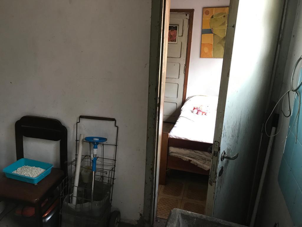 Casa en  Turdera con Local terraza y cochera