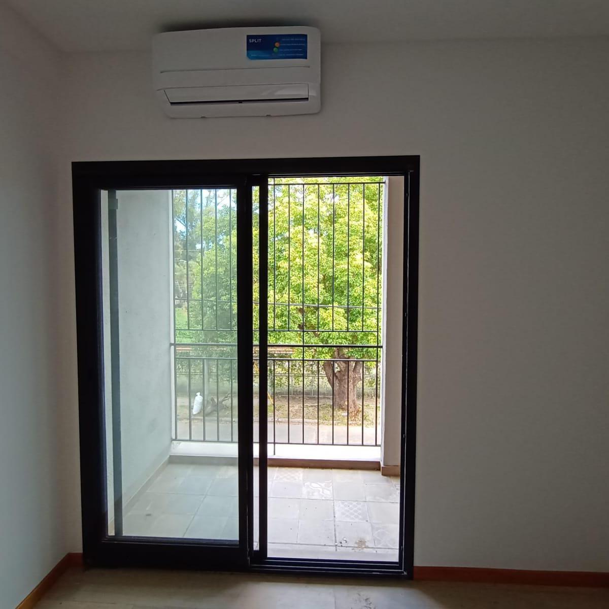 Hermoso Departamento a Nuevo de 2 Dorm. con Cochera! 4