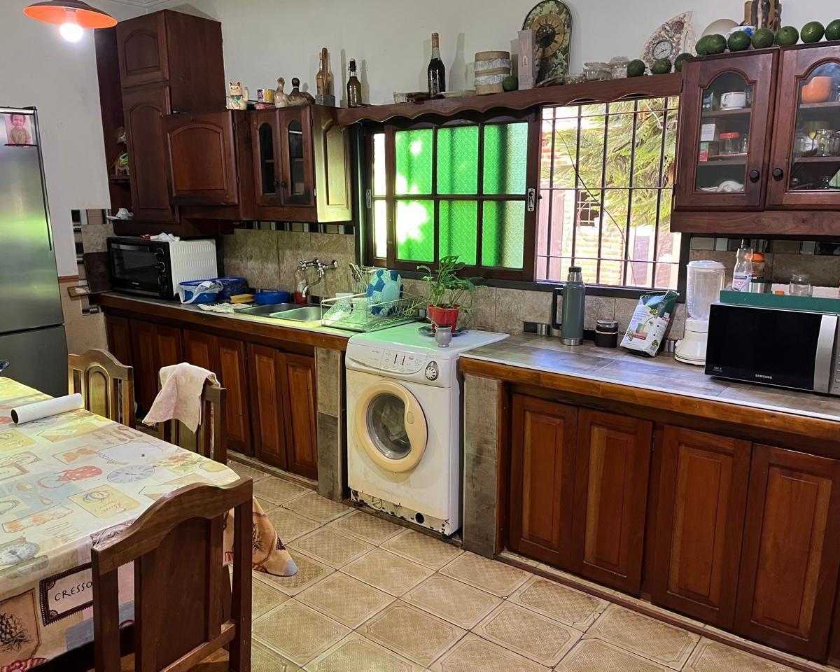 Casa de 3 dormitorios y parque