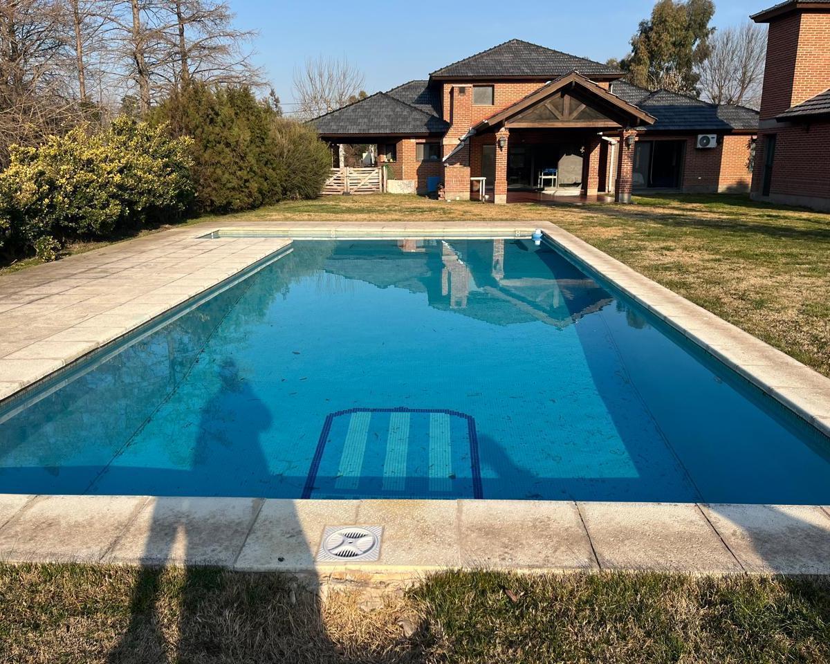 Foto de Casa en Parque de las Naciones excelente estado Piscina Quincho y, imagen 4