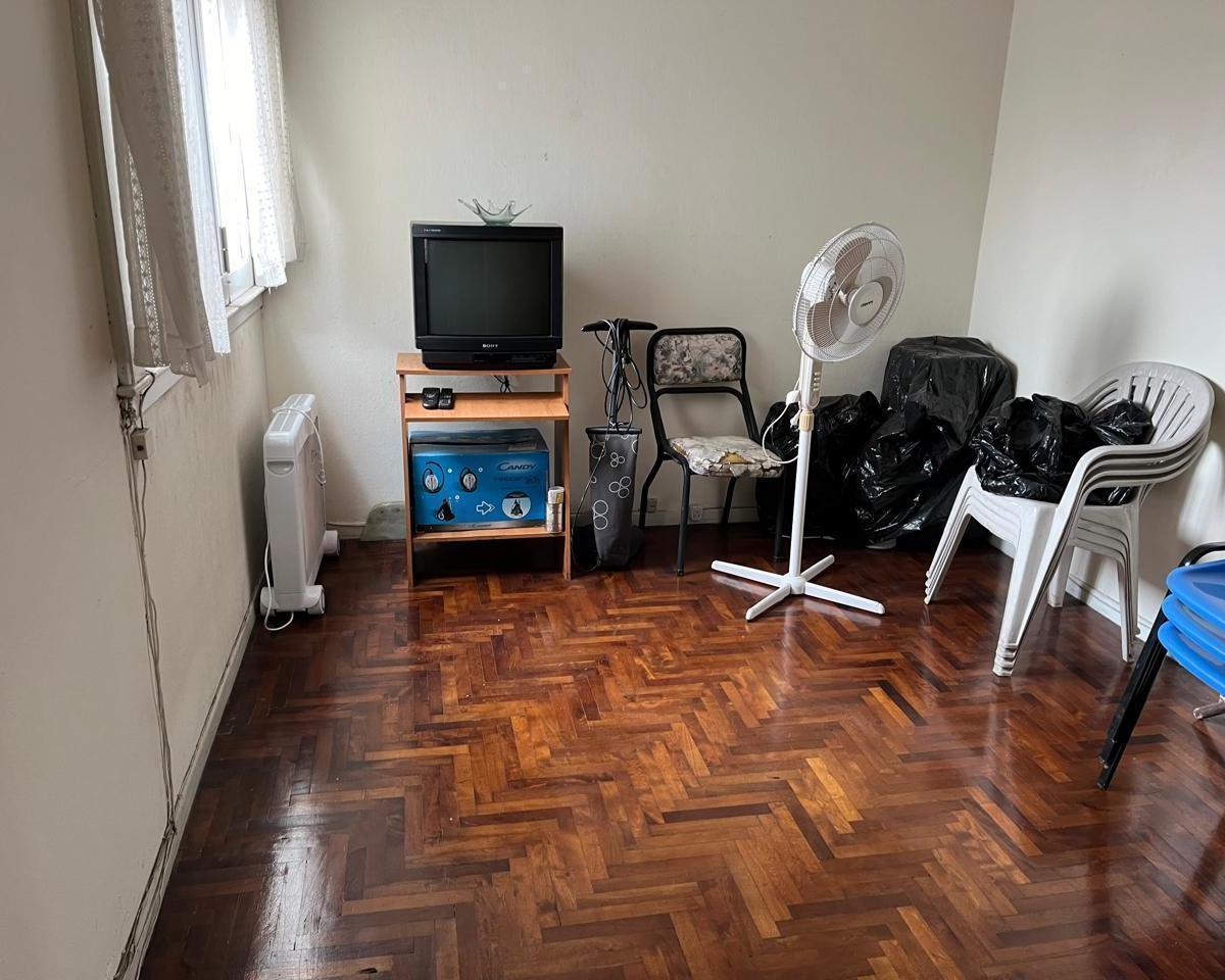 2 Casas de 3 Dorm. con Fondo Cada Una! a 1 Cuadra de Yrigoyen! Apta Credito 3