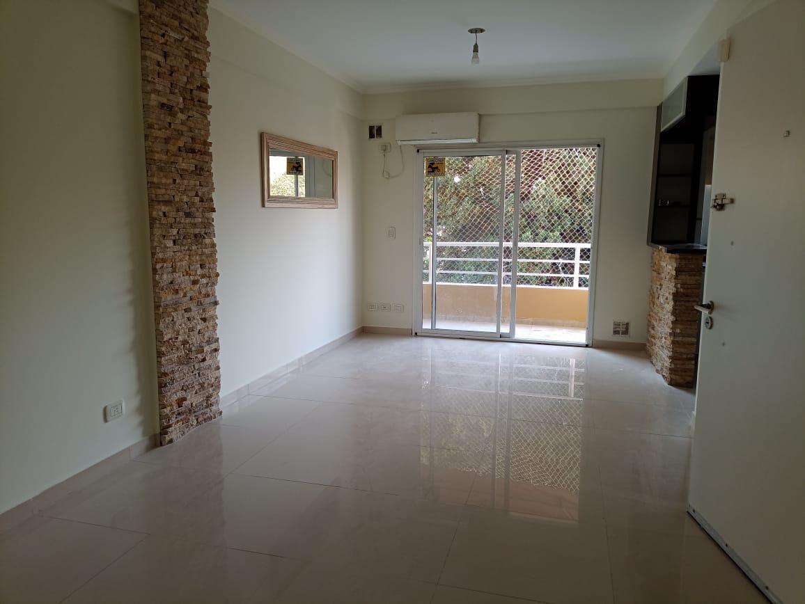 Departamento con Balcon y Cochera! 1