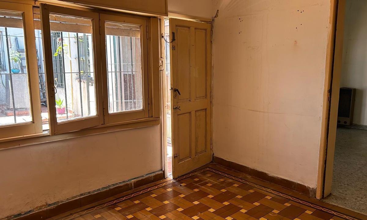 Casa de 3 dormitorios a 5 cuadras de la estacion!