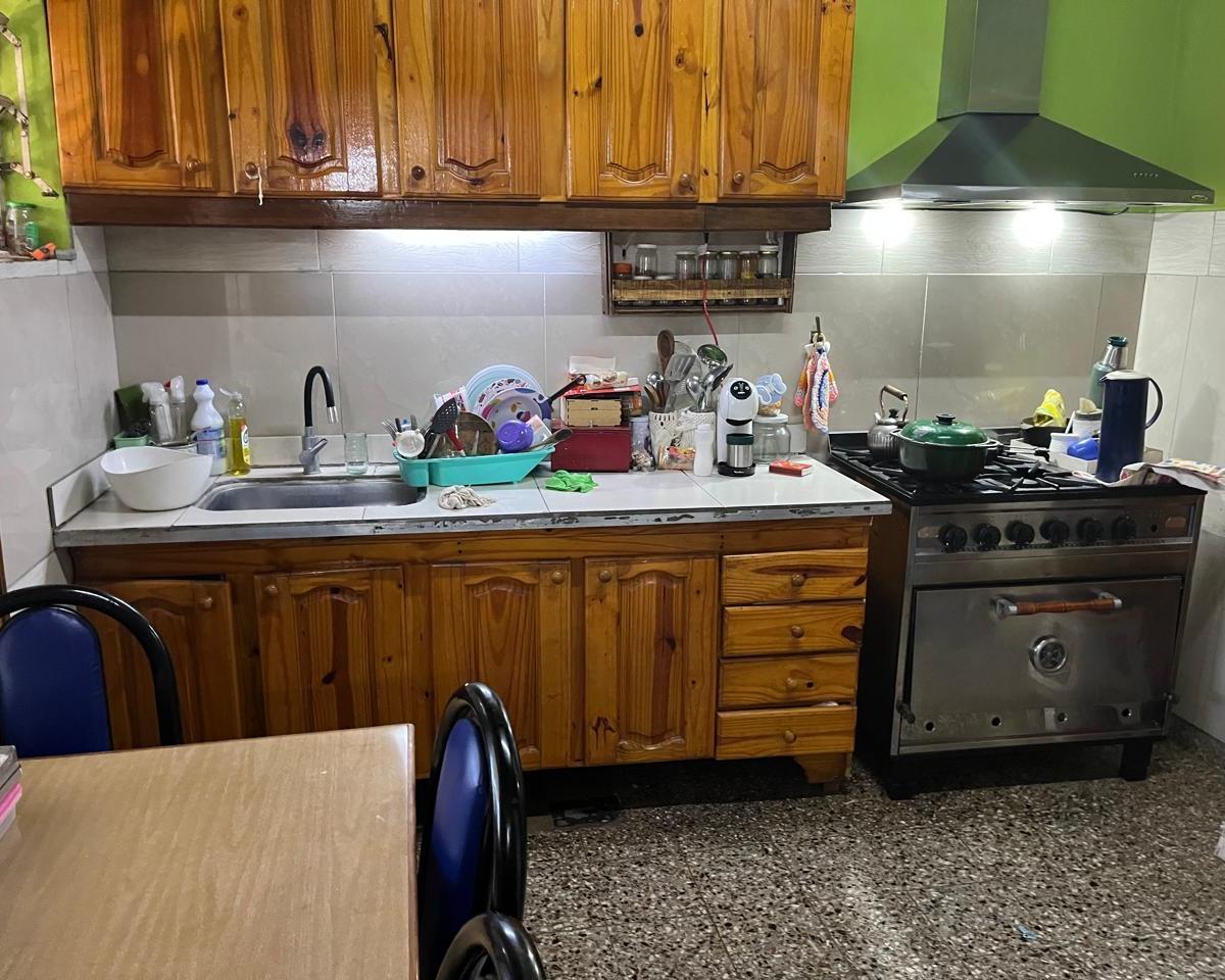 Foto de Casa con lote a refaccionar en Llavallol, imagen 5