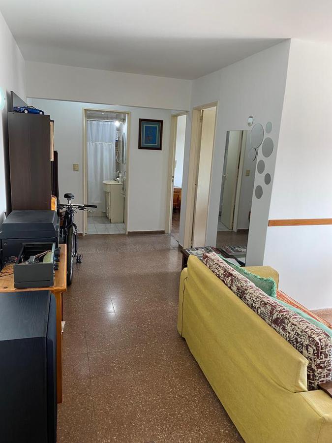Departamento de 3 Ambientes en Excelente Estado! 4