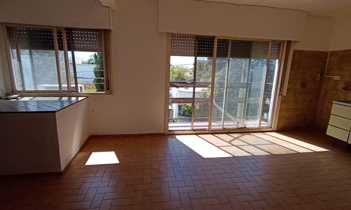 Departamento tipo casa sin expensas!