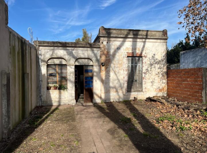 Casa en Adrogue a demoler sobre lote de 500mts