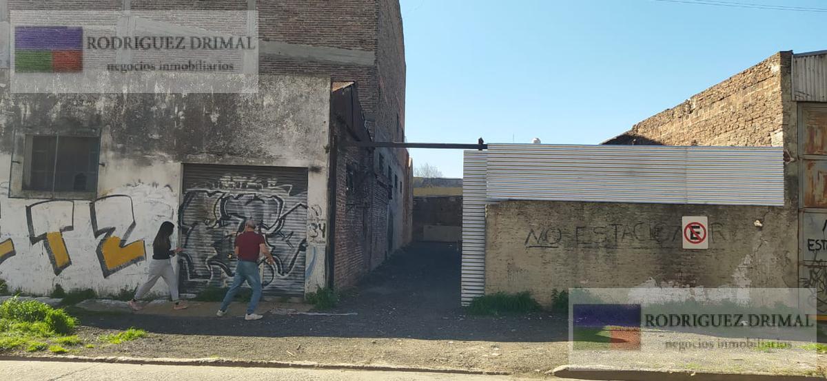 Gran esquina con posibilidad lote lindero en Gerli