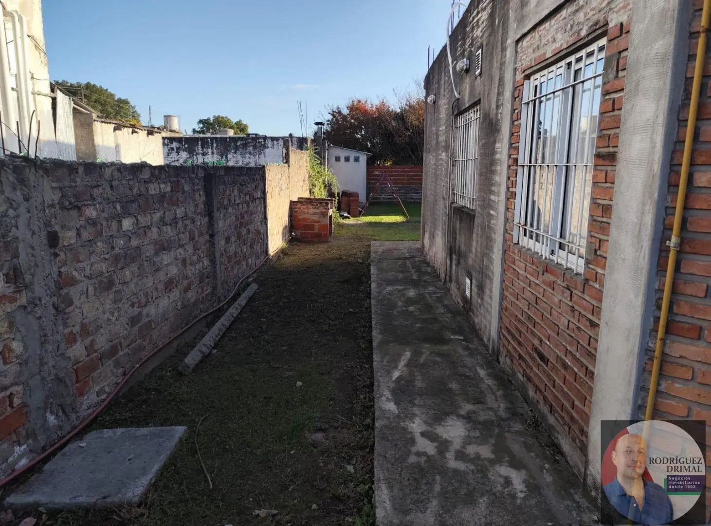 Casa de 2 dormitorios y gran fondo libre! 4