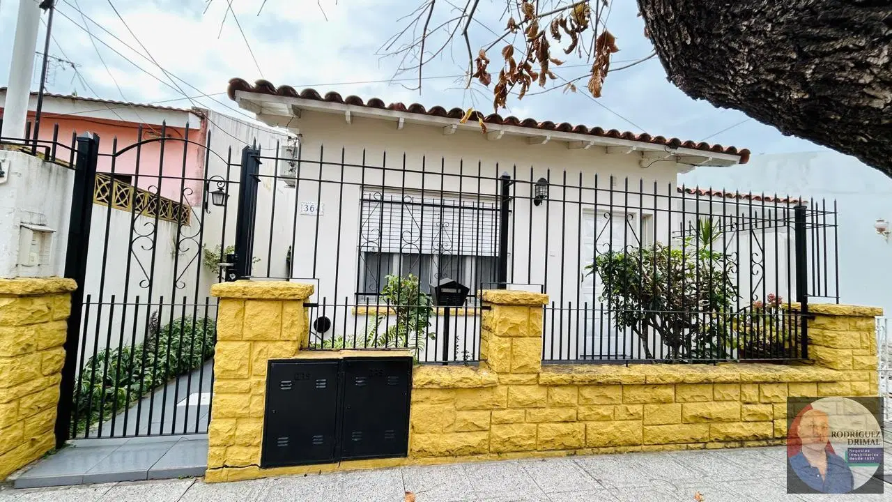 Casa de 2 dormitorios, patio y terraza! 3