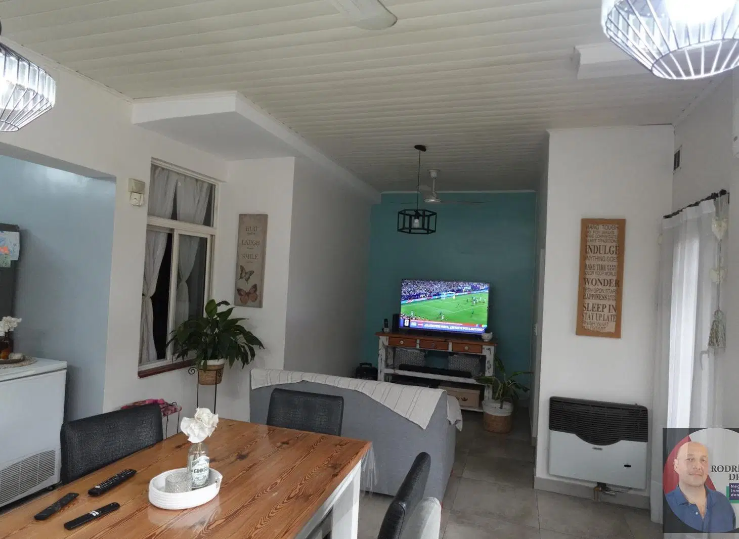 Hermosa casa de dos dormitorios y jardín en Adrogué 8