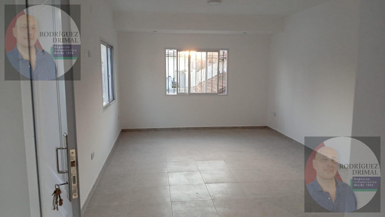 Foto de Departamento a estrenar a 2 cuadras de Yrigoyen!, imagen 1