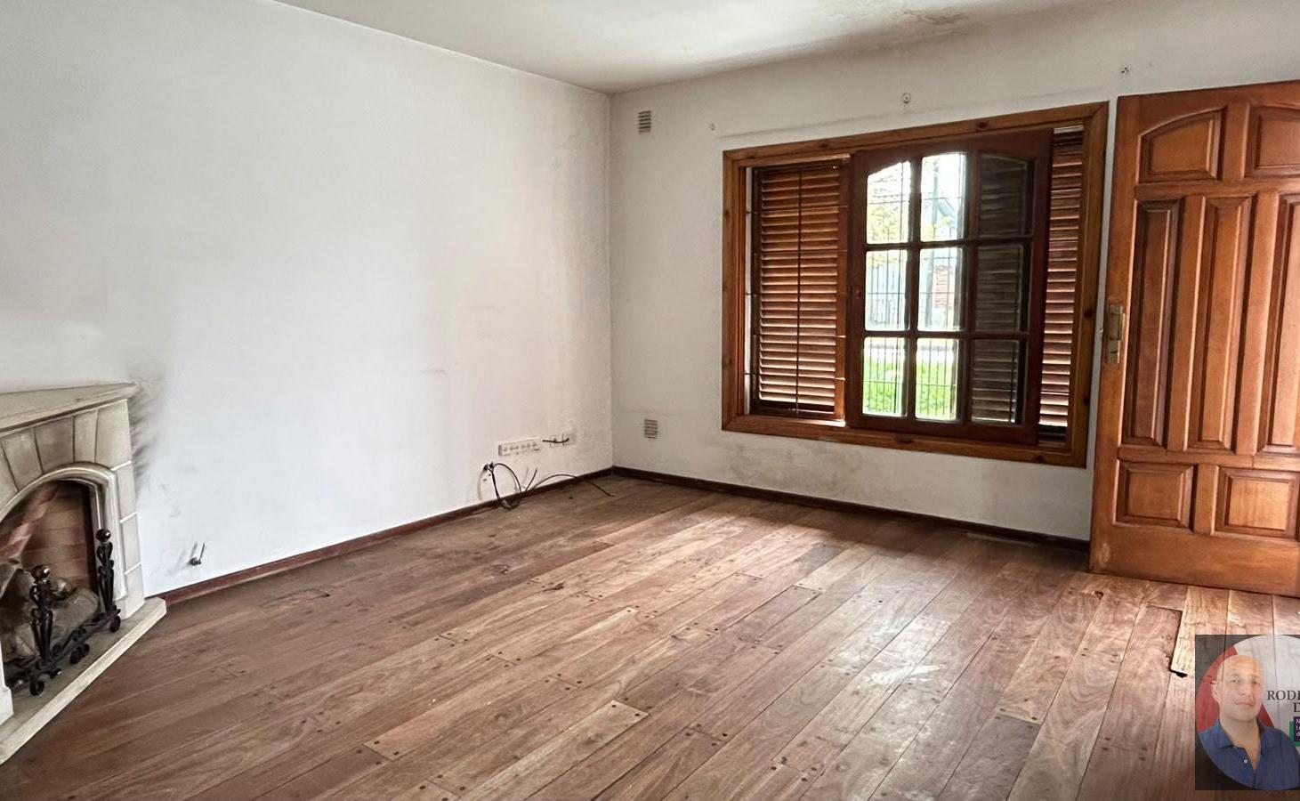 Foto de Chalet 2 dormitorios fondo y cochera a 1/2 cuadra de Yrigoyen, imagen 4