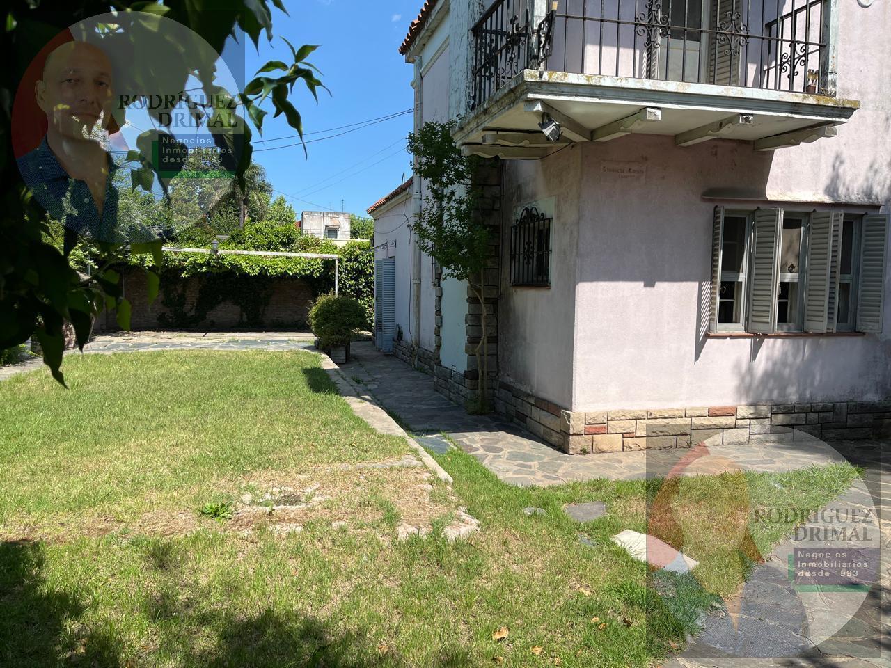 Foto de Casa antigua de 3 dormitorios en excelente ubicacion! Acepta permuta!!!, imagen 1