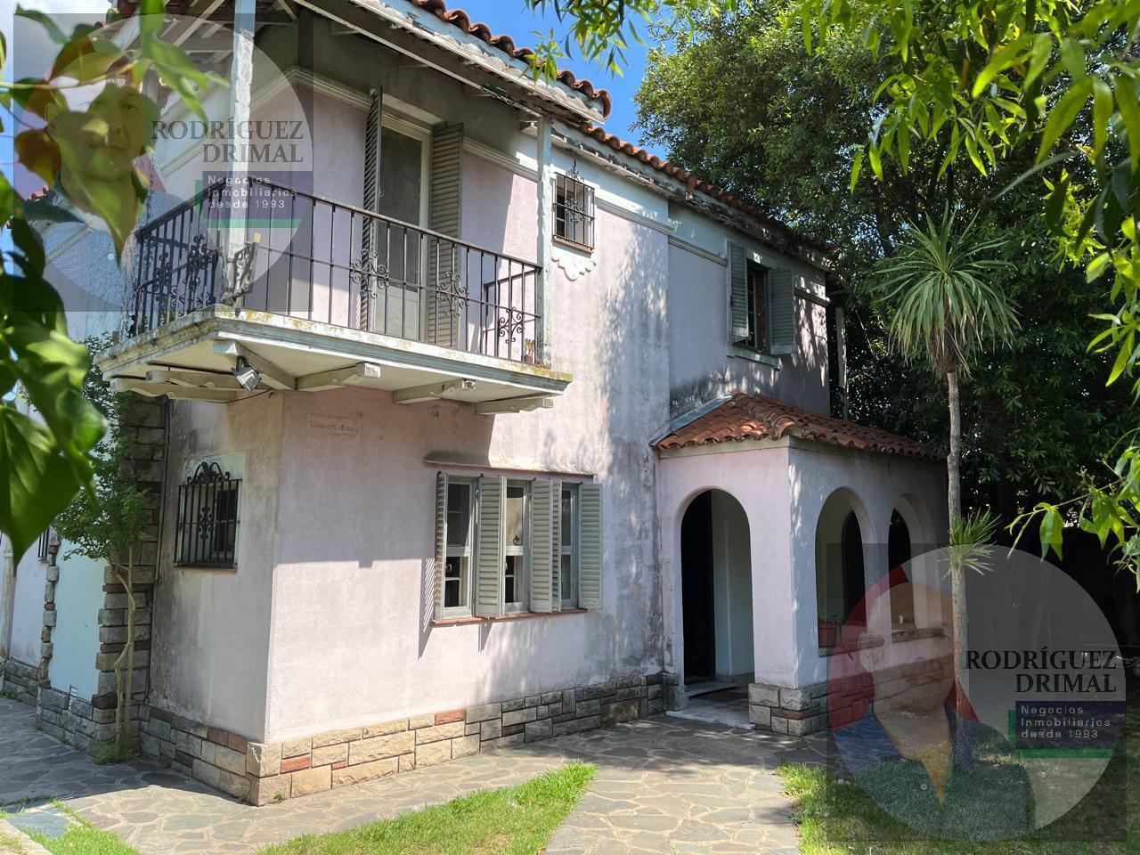 Foto de Casa antigua de 3 dormitorios en excelente ubicacion! Acepta permuta!!!, imagen 2