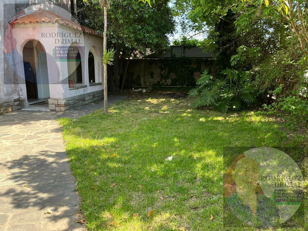 Foto de Casa antigua de 3 dormitorios en excelente ubicacion! Acepta permuta!!!, imagen 4