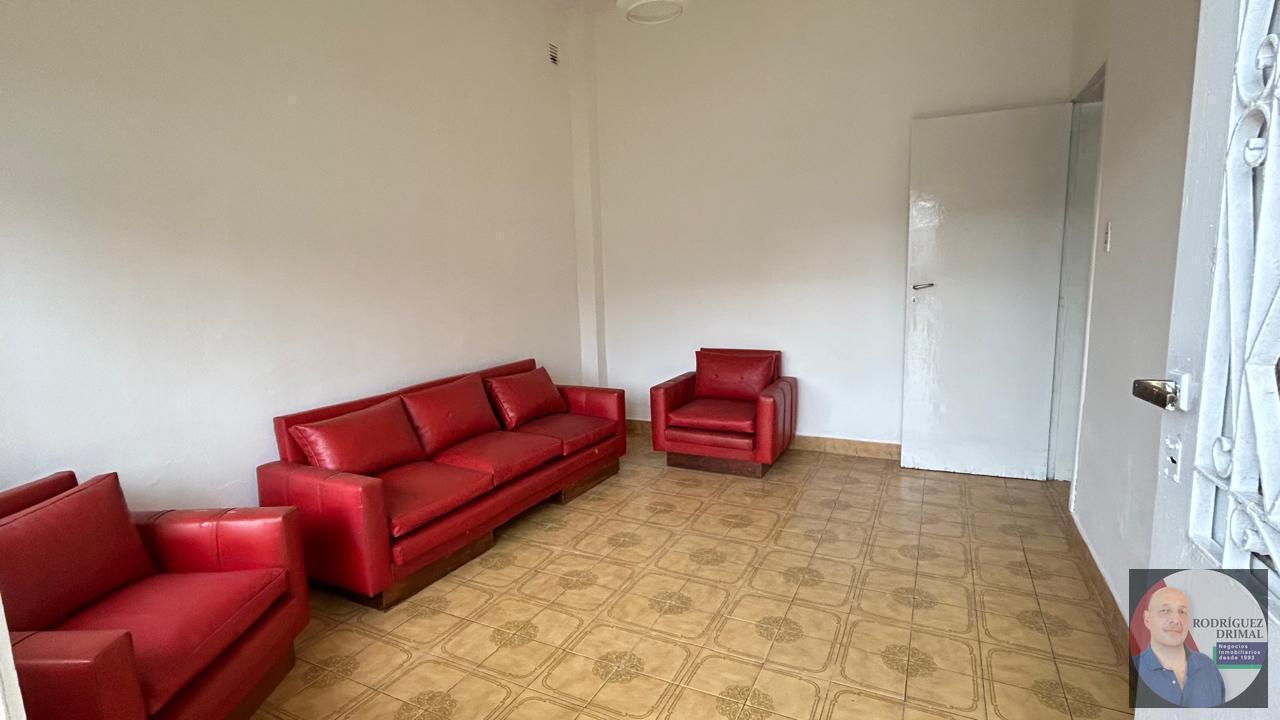 Foto de Casa de 2 dormitorio con entradada de auto y patio!, imagen 3