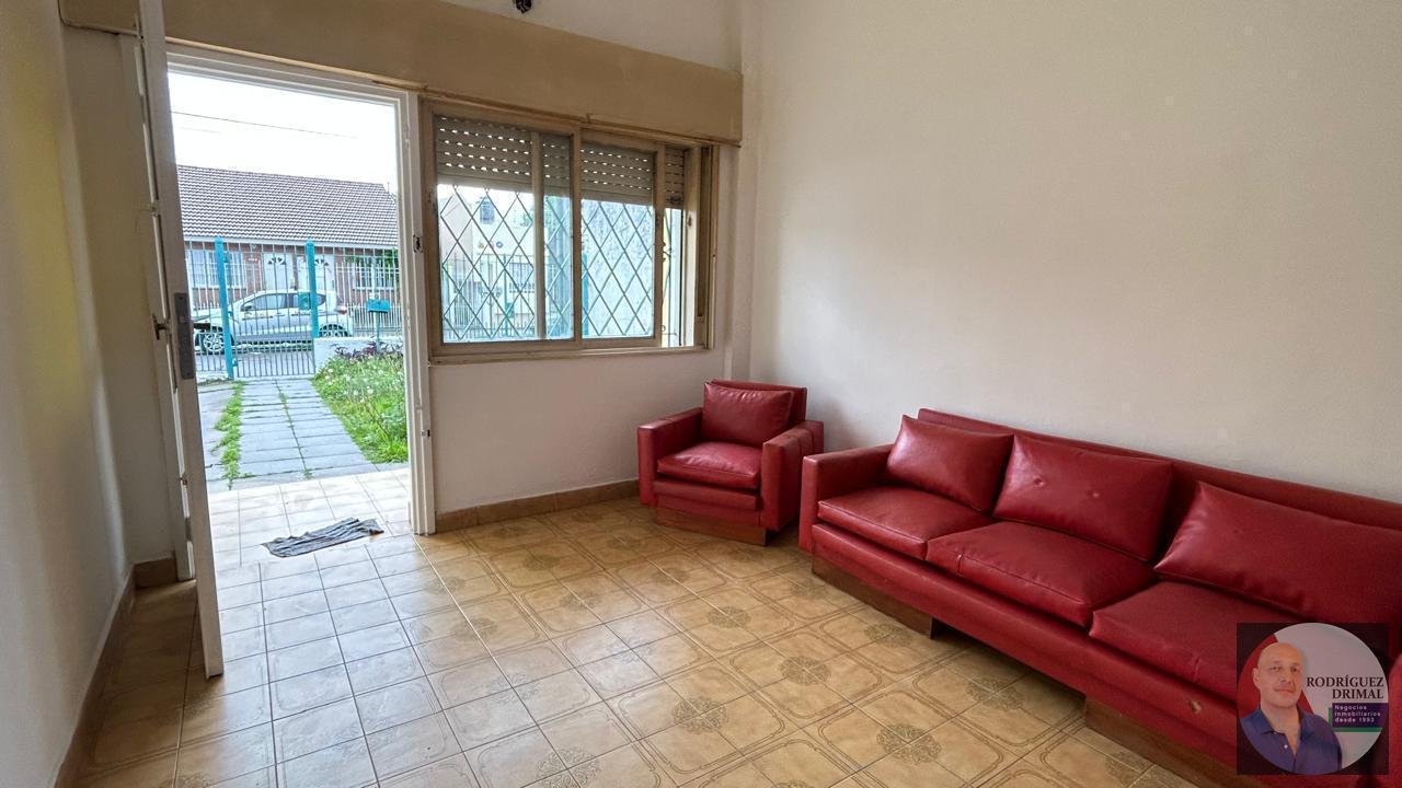 Foto de Casa de 2 dormitorio con entradada de auto y patio!, imagen 4