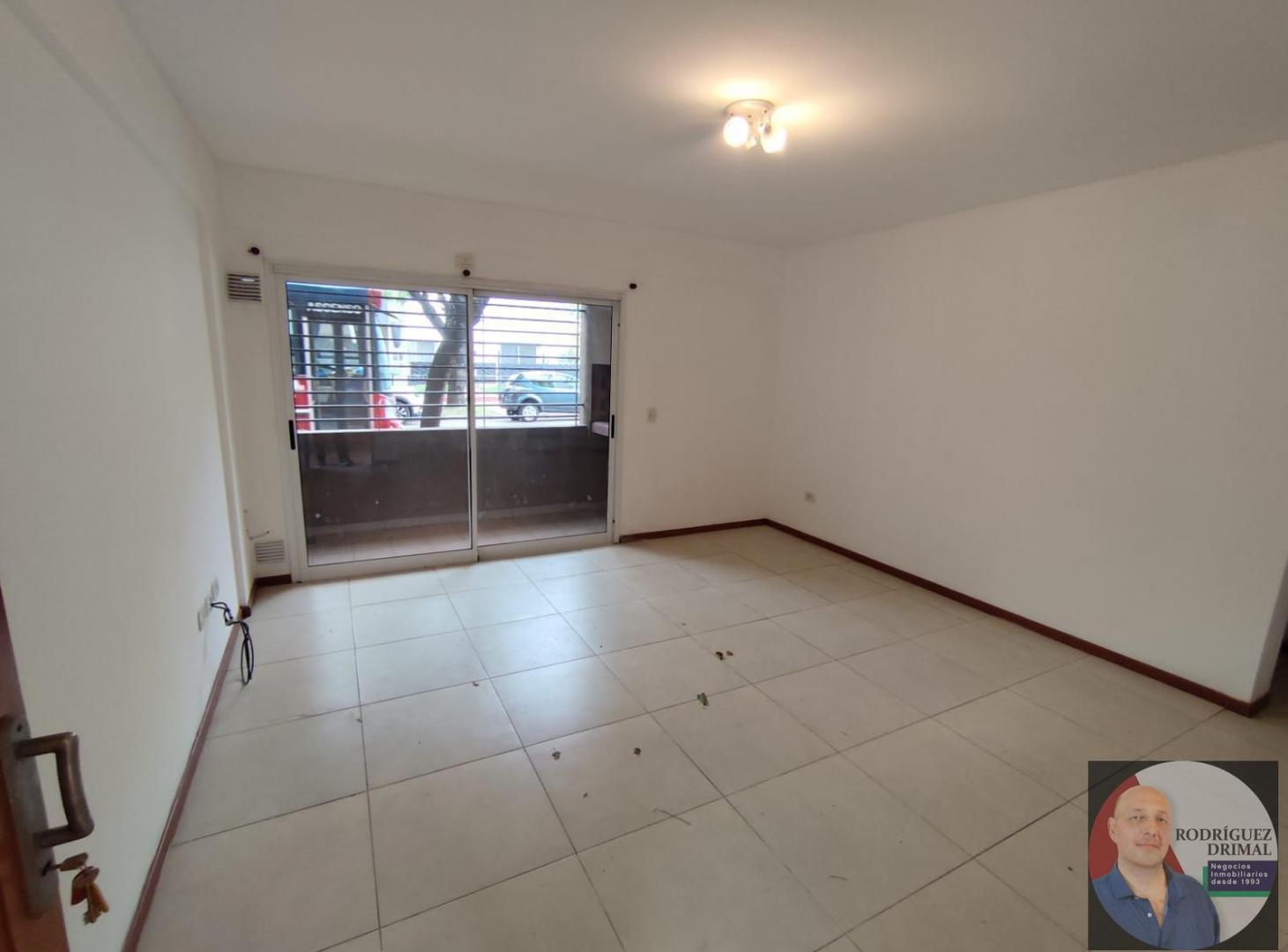 Departamento 2 ambientes a 5 cuadras de la estación de Banfield - APTO CRÉDITO