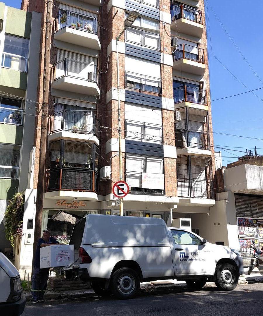 DEPARTAMENTO DOS AMBIENTES A 400 MTS DE ESTACION - EXCELENTE INVERSIONISTAS