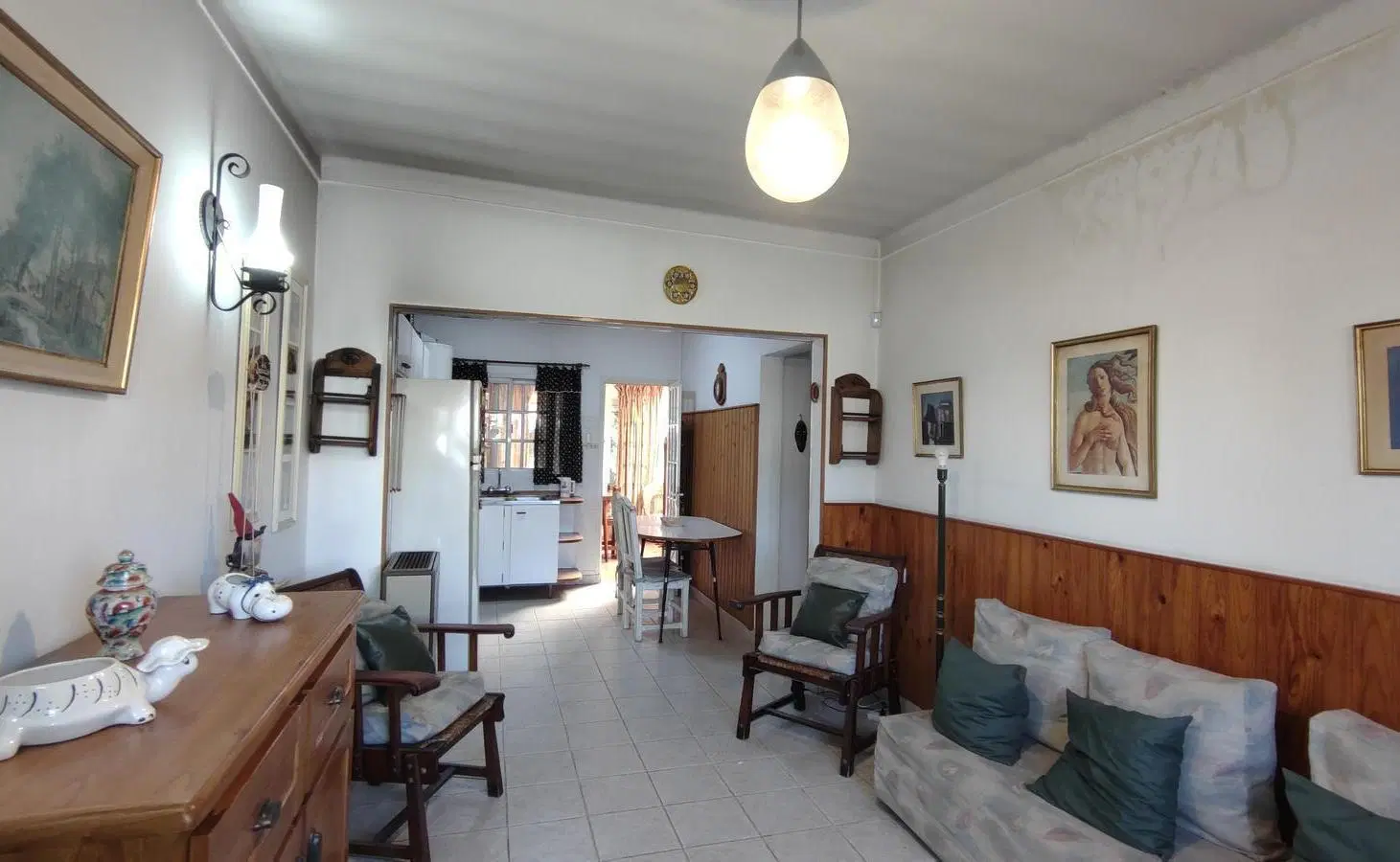 CASA A MTS DE AV. ESPORA EN EXCELENTE ESTADO 2