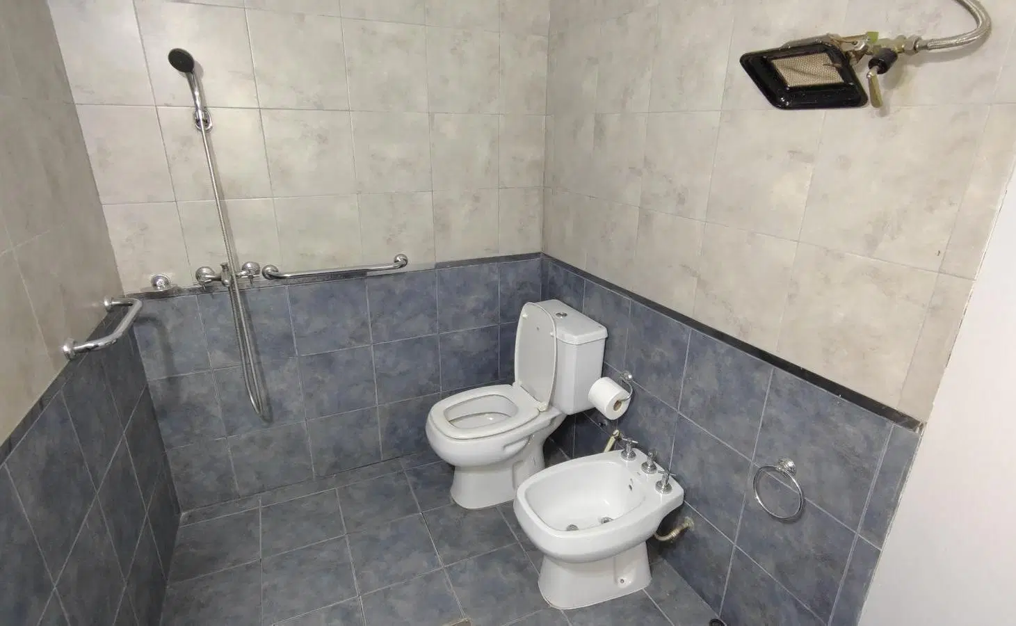 CASA EN MUY BUEN ESTADO Y UBICACION 8