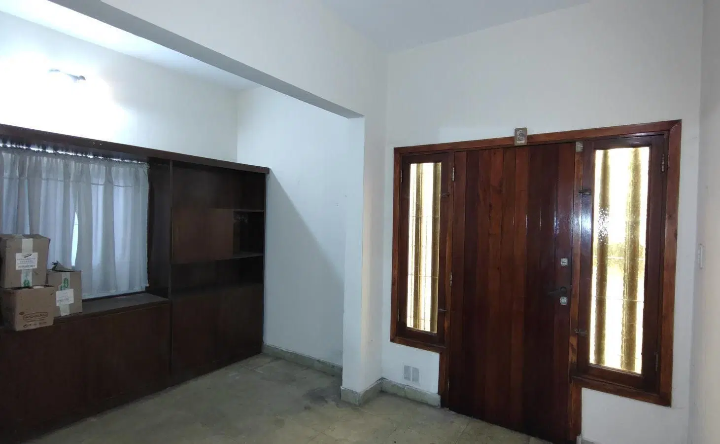 CASA EN MUY BUEN ESTADO Y UBICACION 2