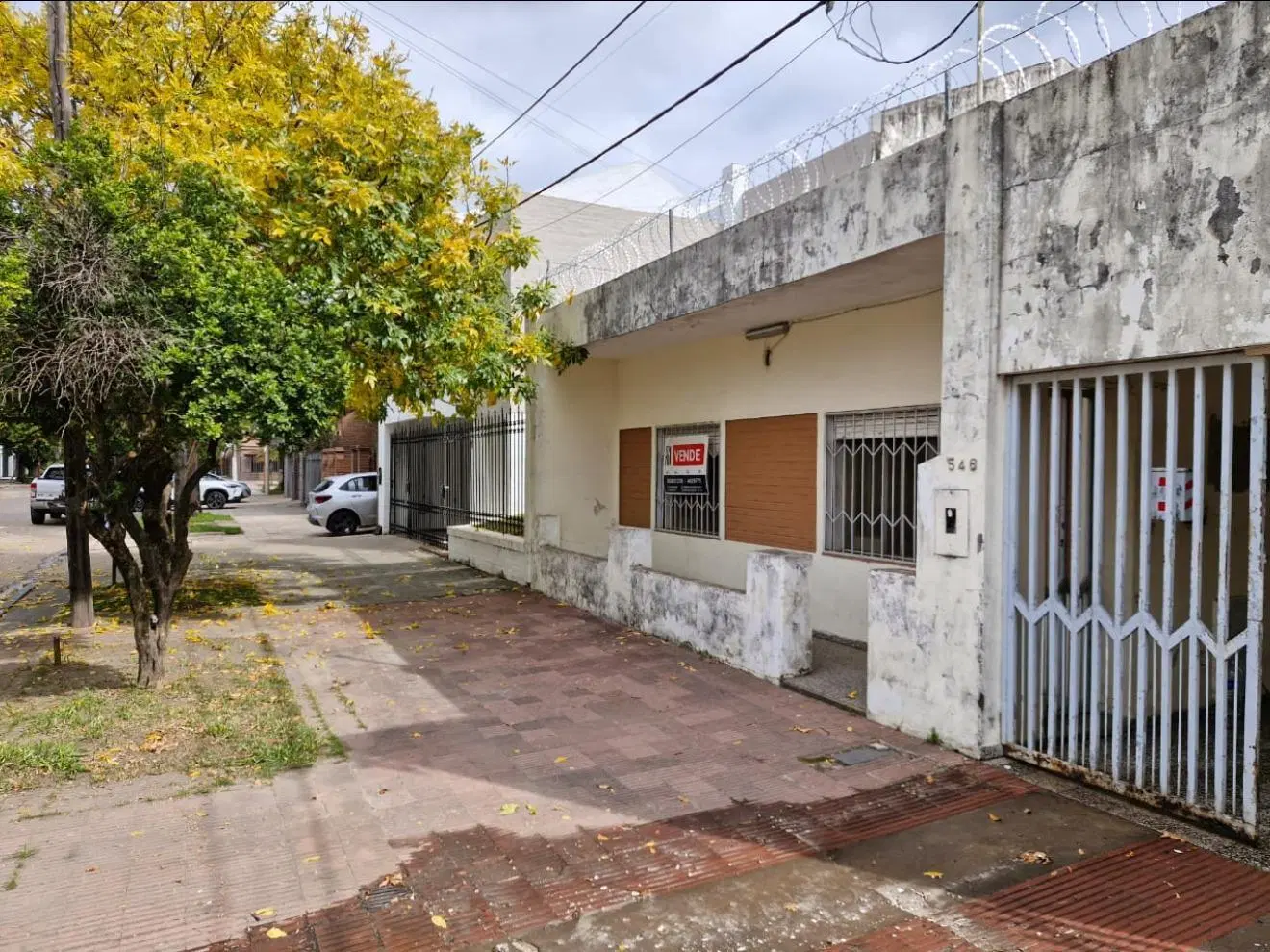 CASA A RECICLAR EN VENTA - MICROCENTRO DE RESISTENCIA 3