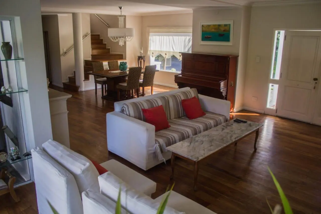 CASA EN COUNTRY CON SEGURIDAD, VERDE Y EXCELENTE DISTRIBUCIÓN – BELLA VISTA / SAN MIGUEL 2