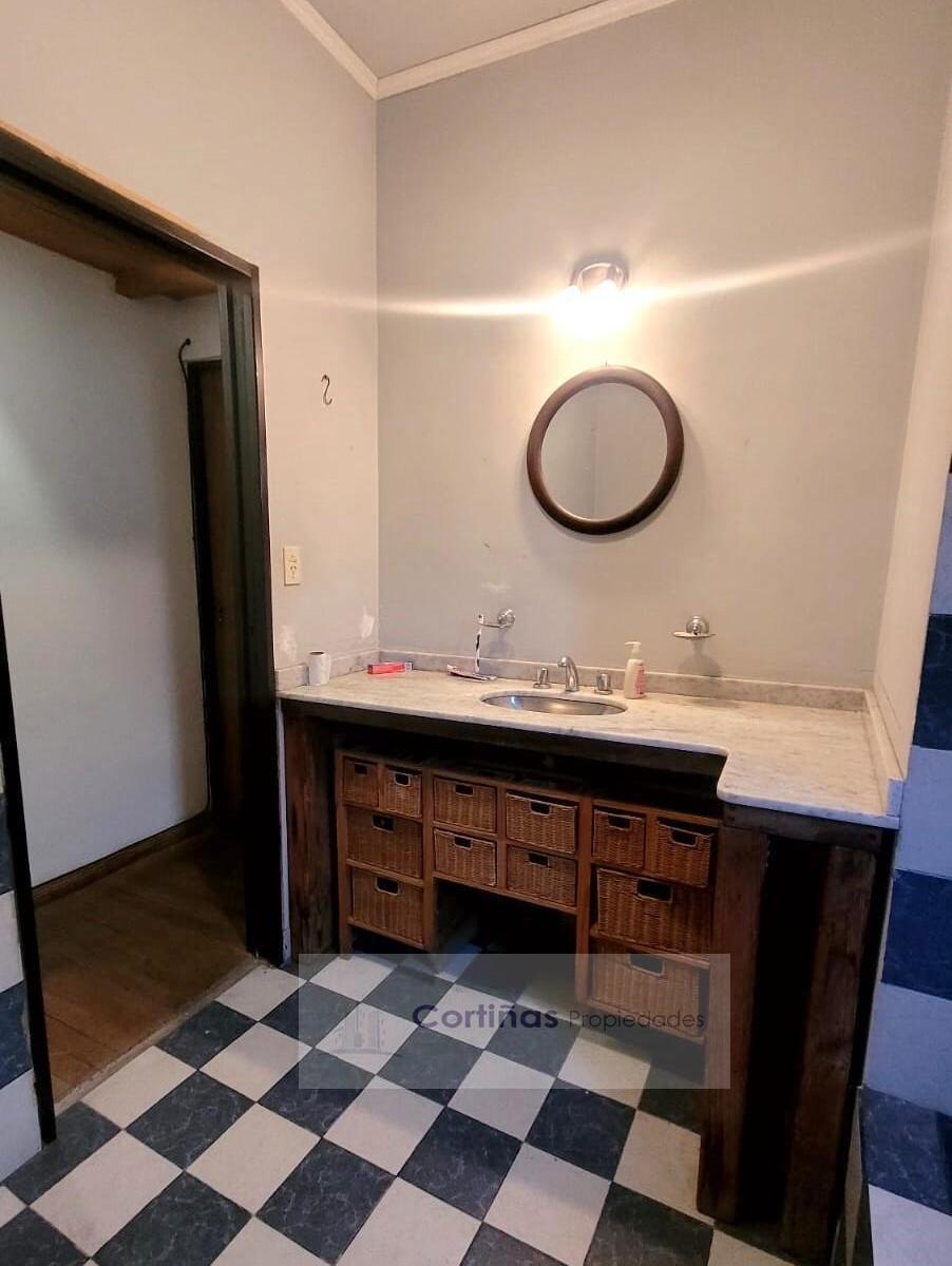 Venta Casa en Lote Propio Saavedra 5