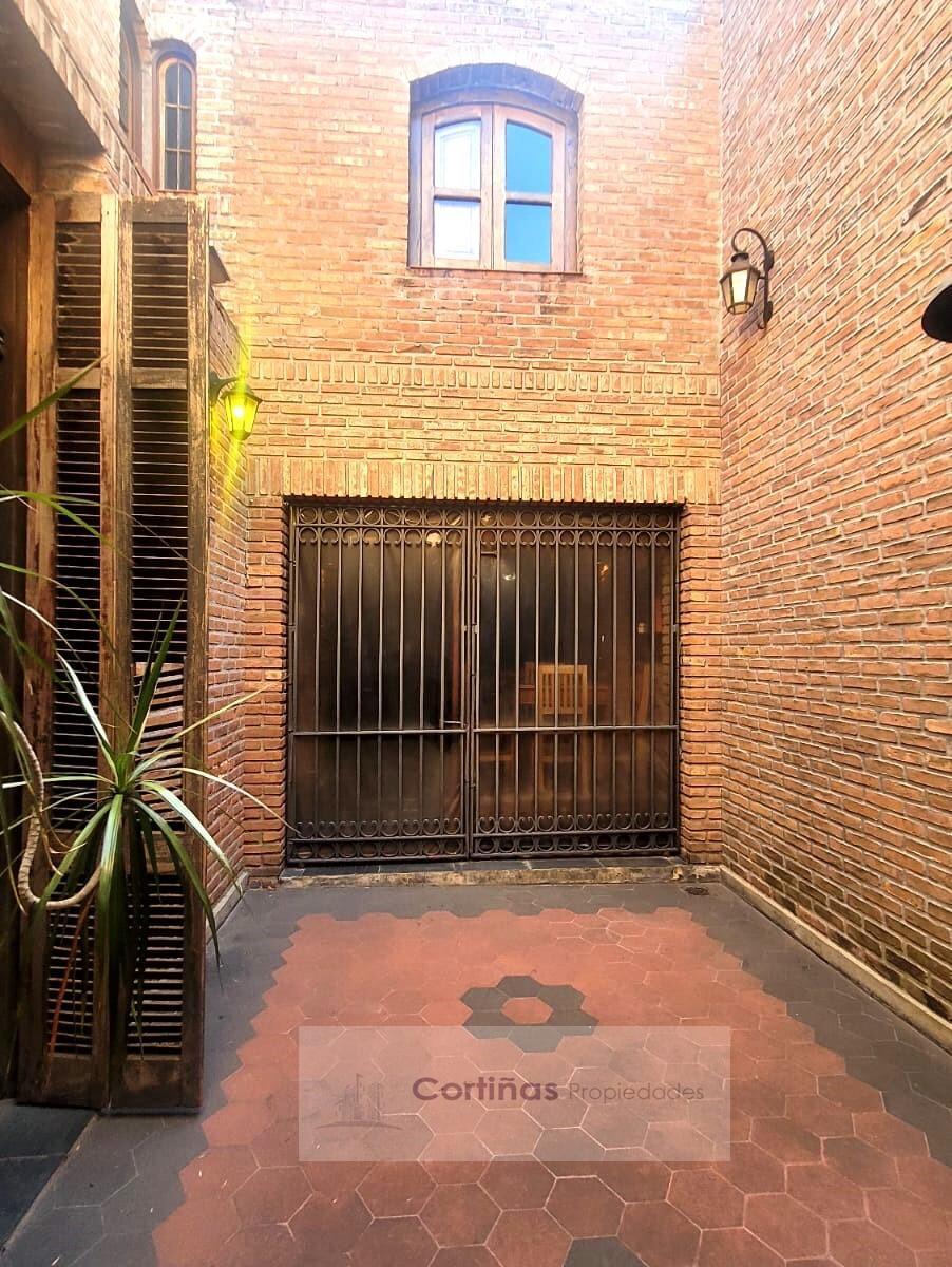 Venta Casa en Lote Propio Saavedra 4