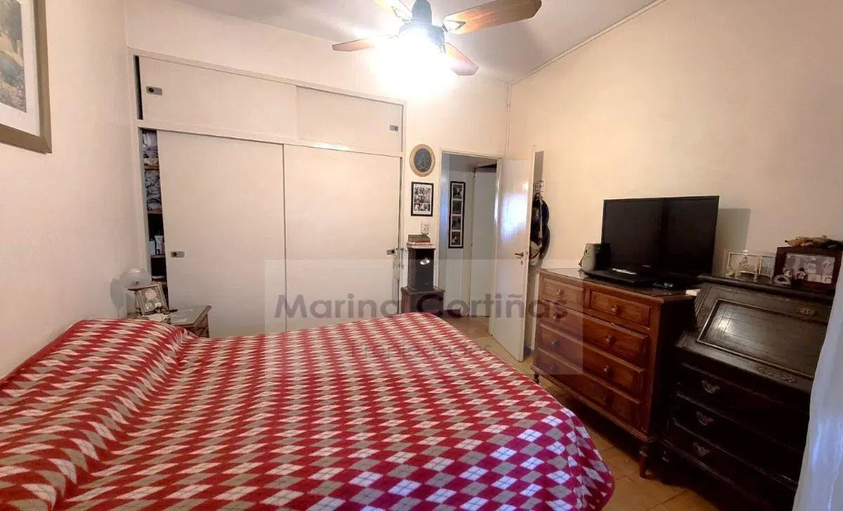 VENTA PH en PLANTA BAJA al FRENTE con ENTRADA INDEPENDIENTE, PATIO y COCHERA 5