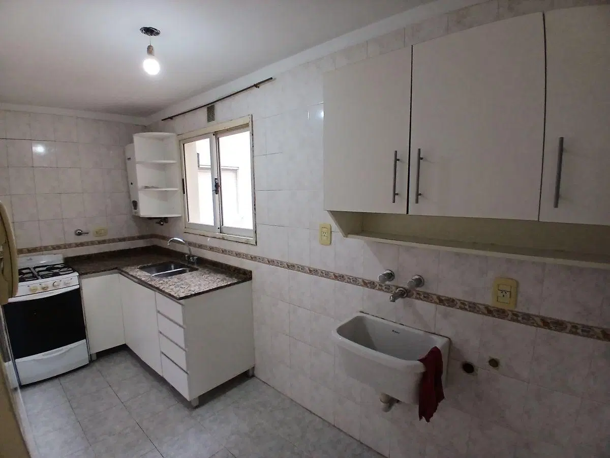 DEPARTAMENTO DE 3 AMBIENTES CON BALCON 5